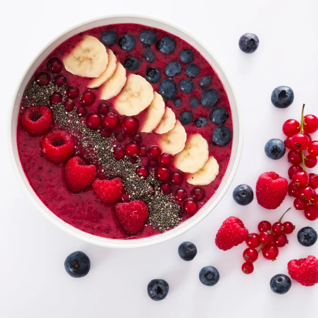Puolukkainen smoothiebowl
