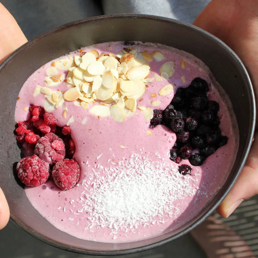 Marjainen smoothiekulho