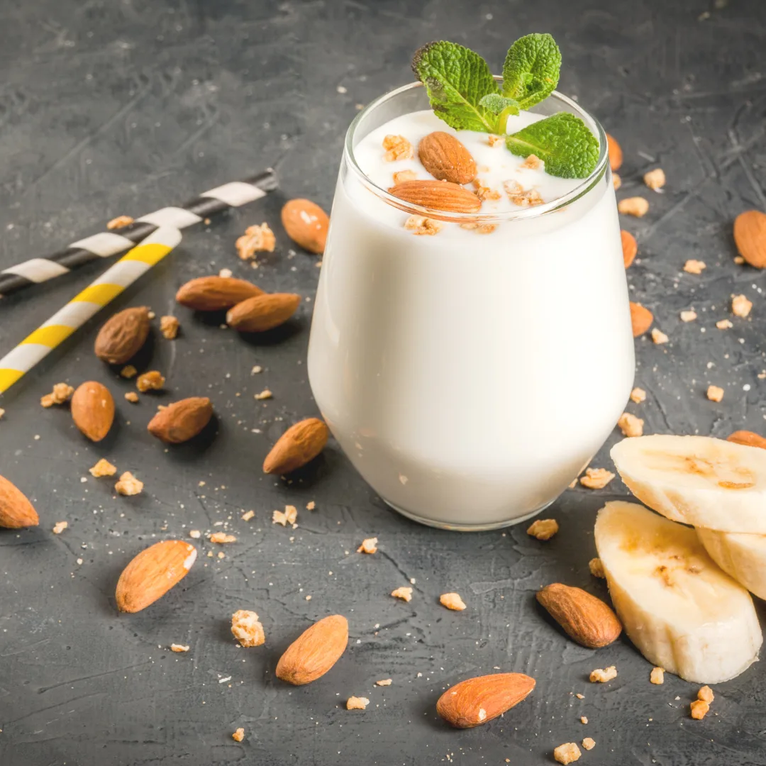 Banaani-manteli smoothie